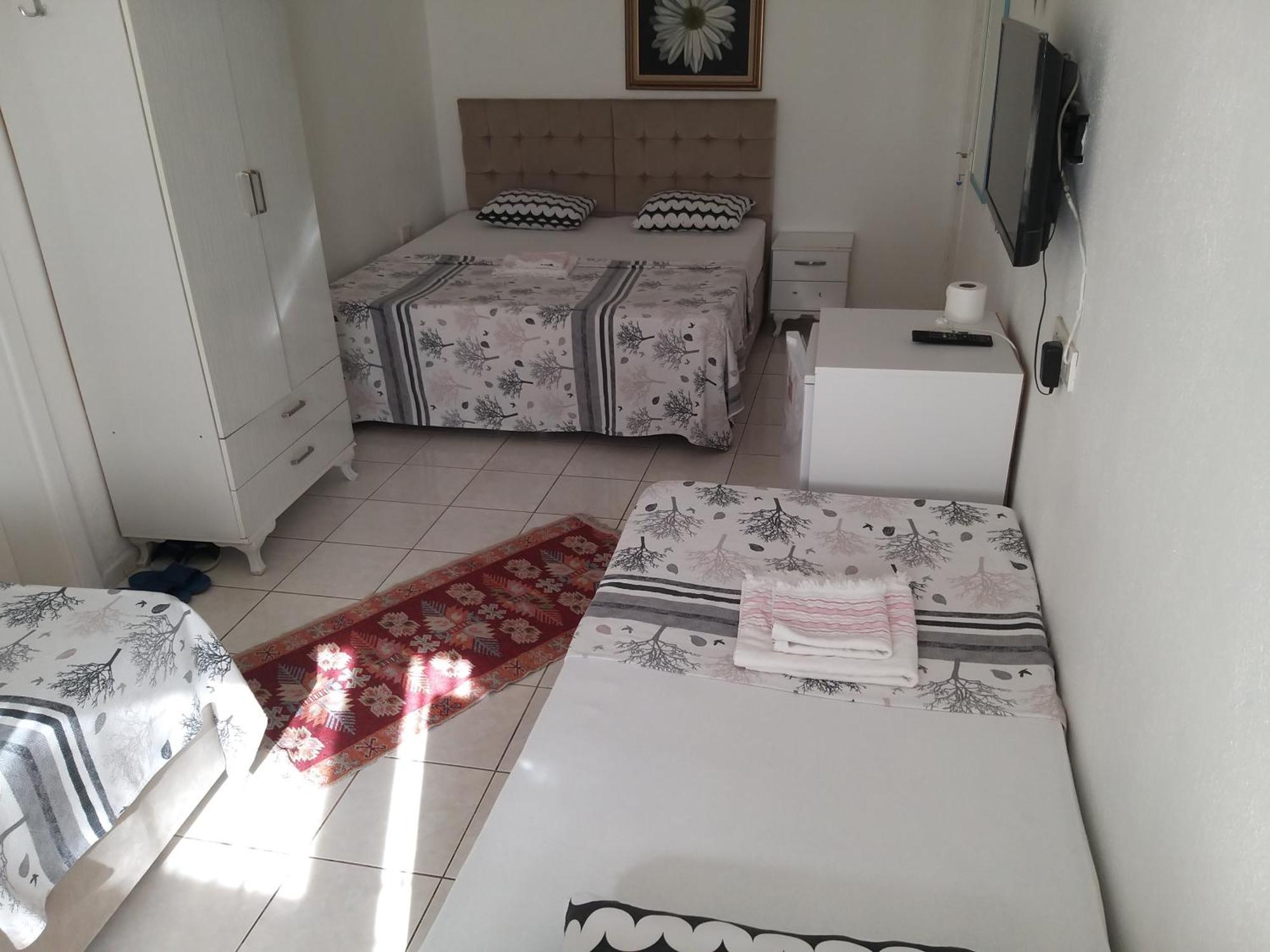 Beyaz Apart Pansiyon Çeşme Exterior photo