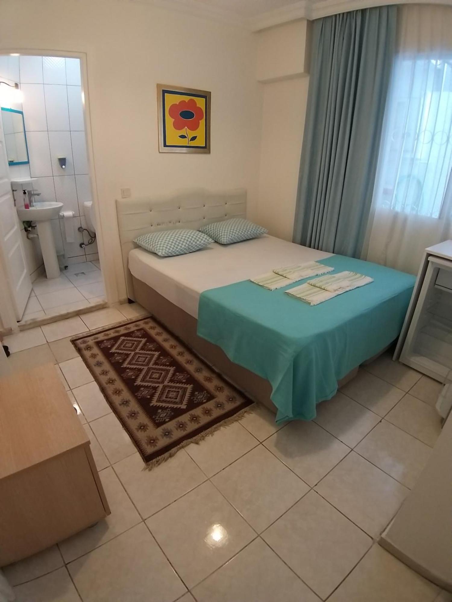 Beyaz Apart Pansiyon Çeşme Exterior photo