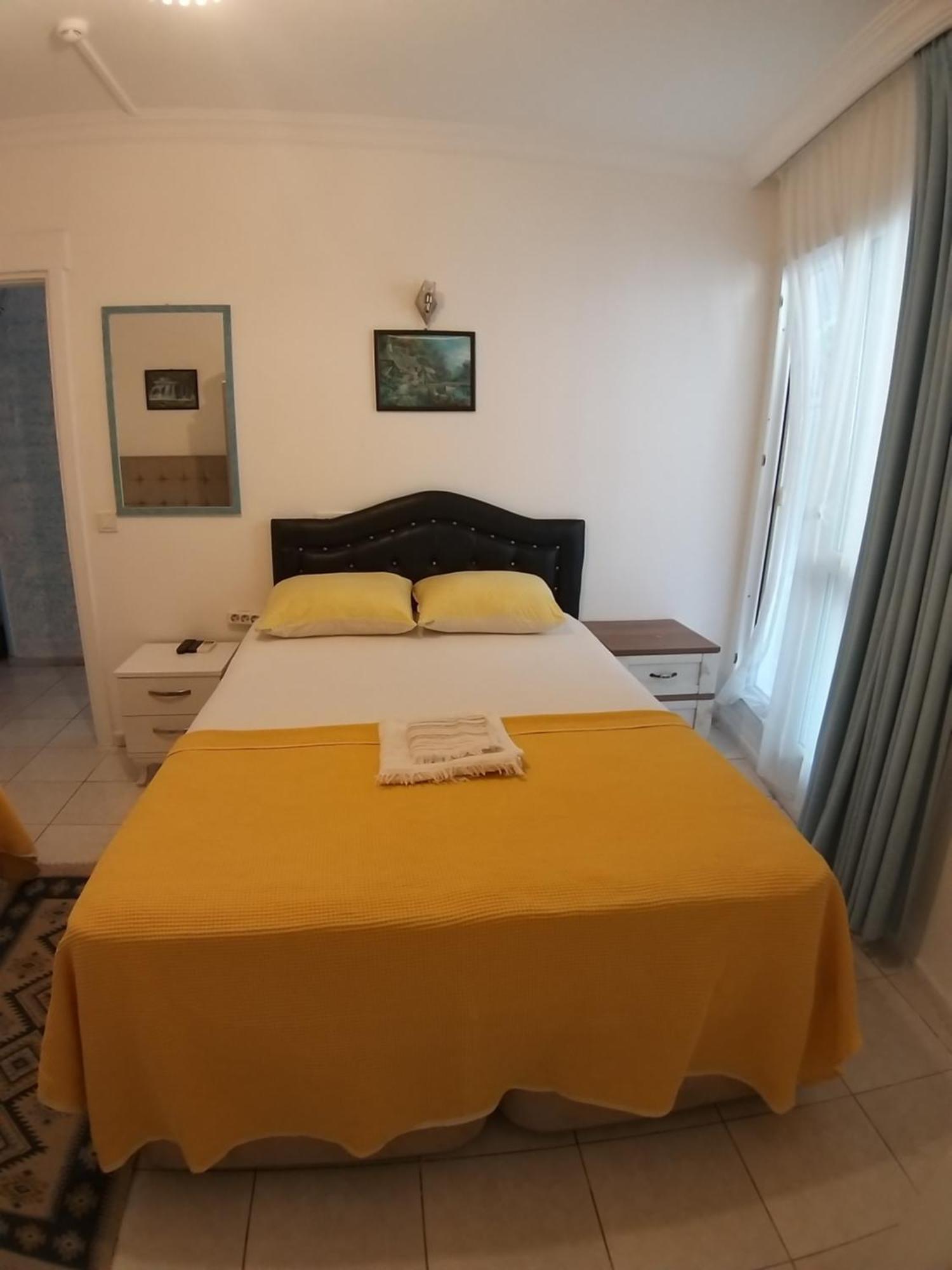 Beyaz Apart Pansiyon Çeşme Exterior photo