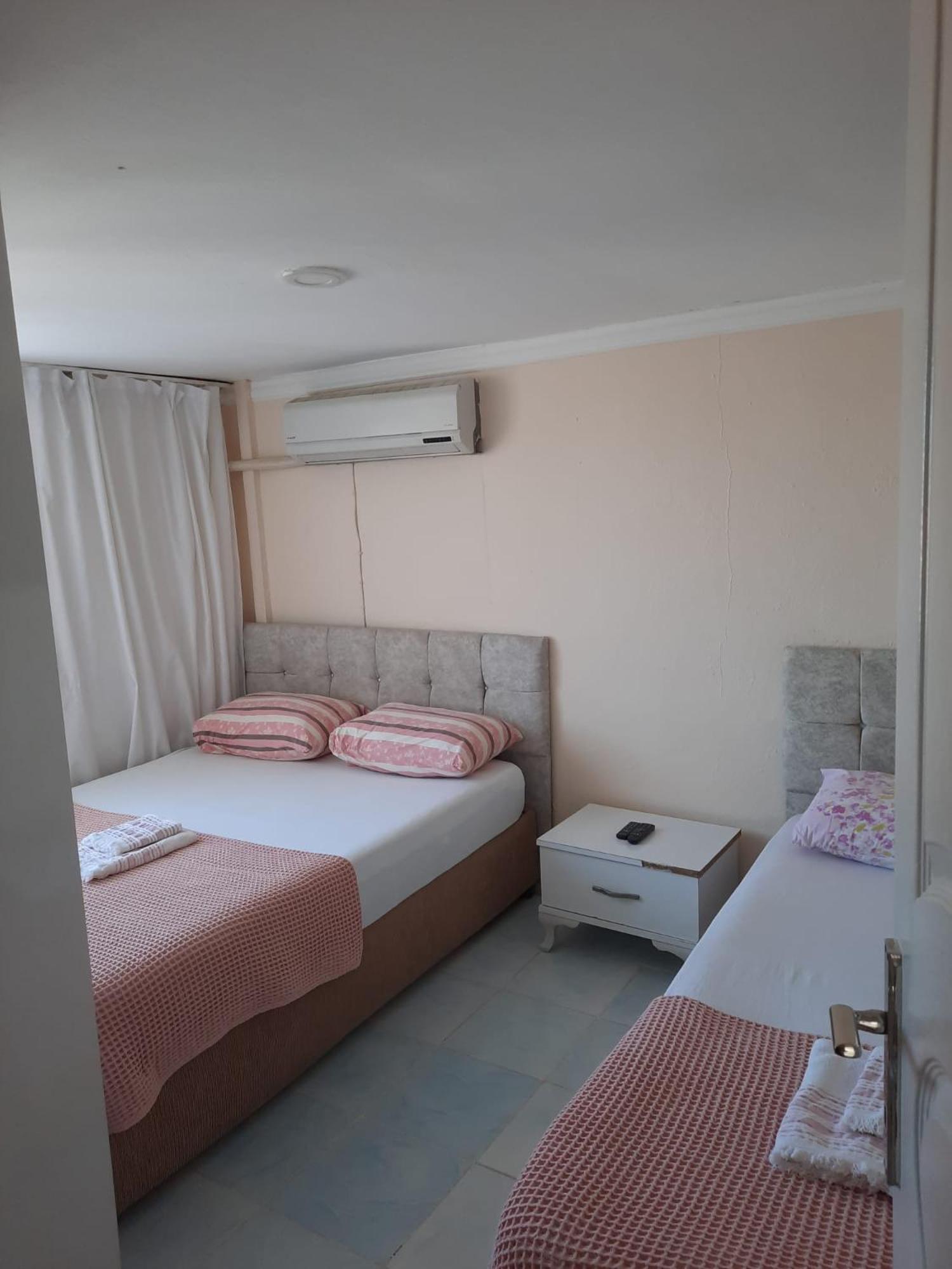 Beyaz Apart Pansiyon Çeşme Exterior photo