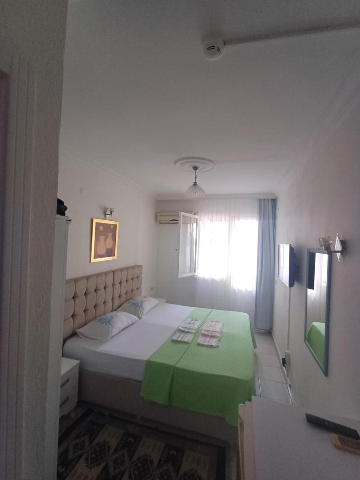 Beyaz Apart Pansiyon Çeşme Exterior photo
